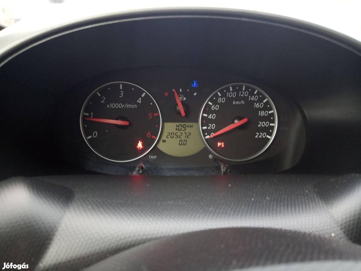 Nissan Micra KM Óra
