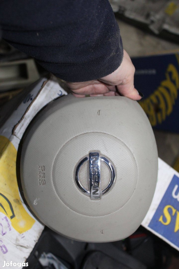 Nissan Micra V kormánylégzsák