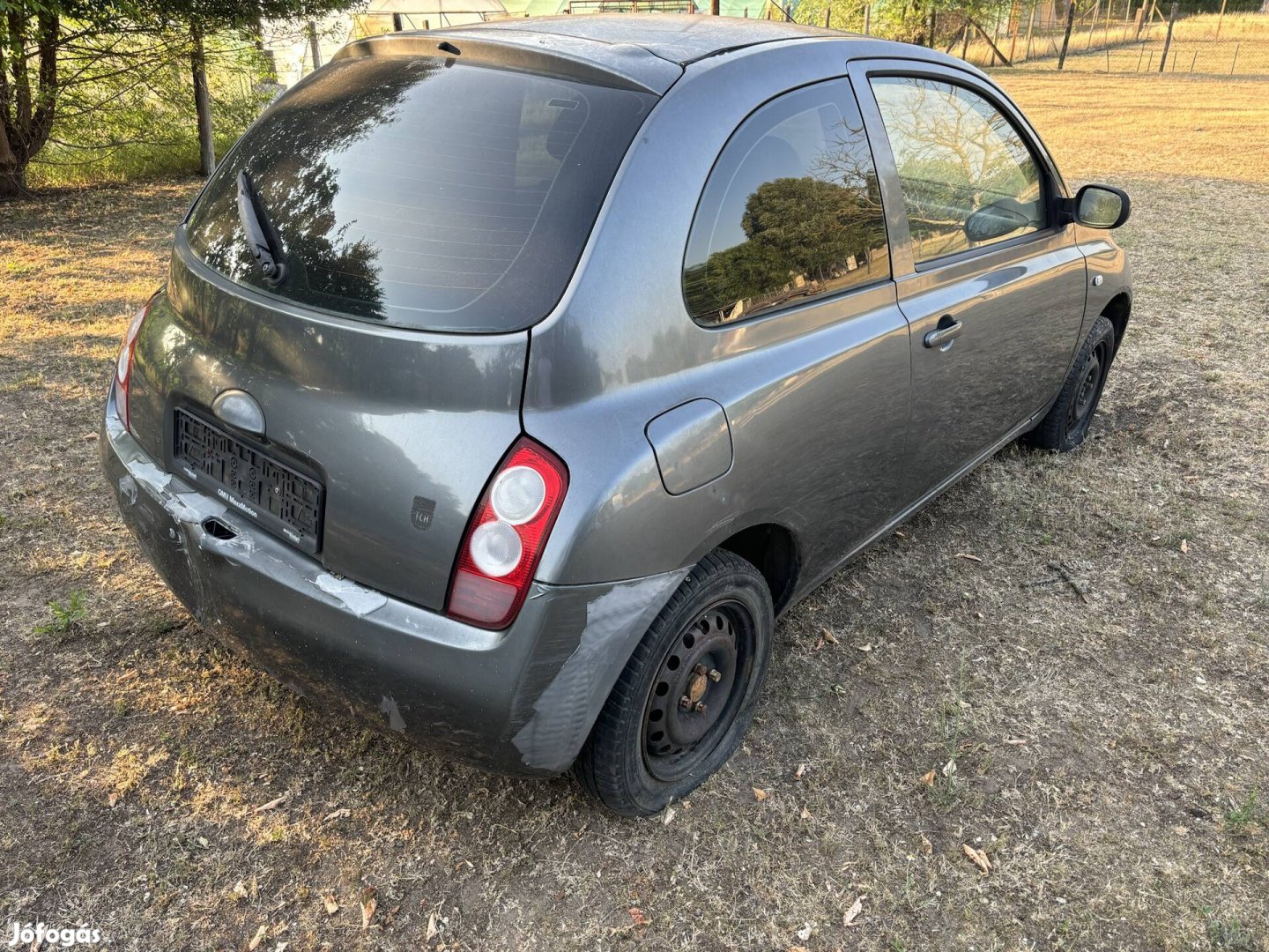 Nissan Micra csomagtér ajtó lámpa tükör hátsó híd futómű bölcső 