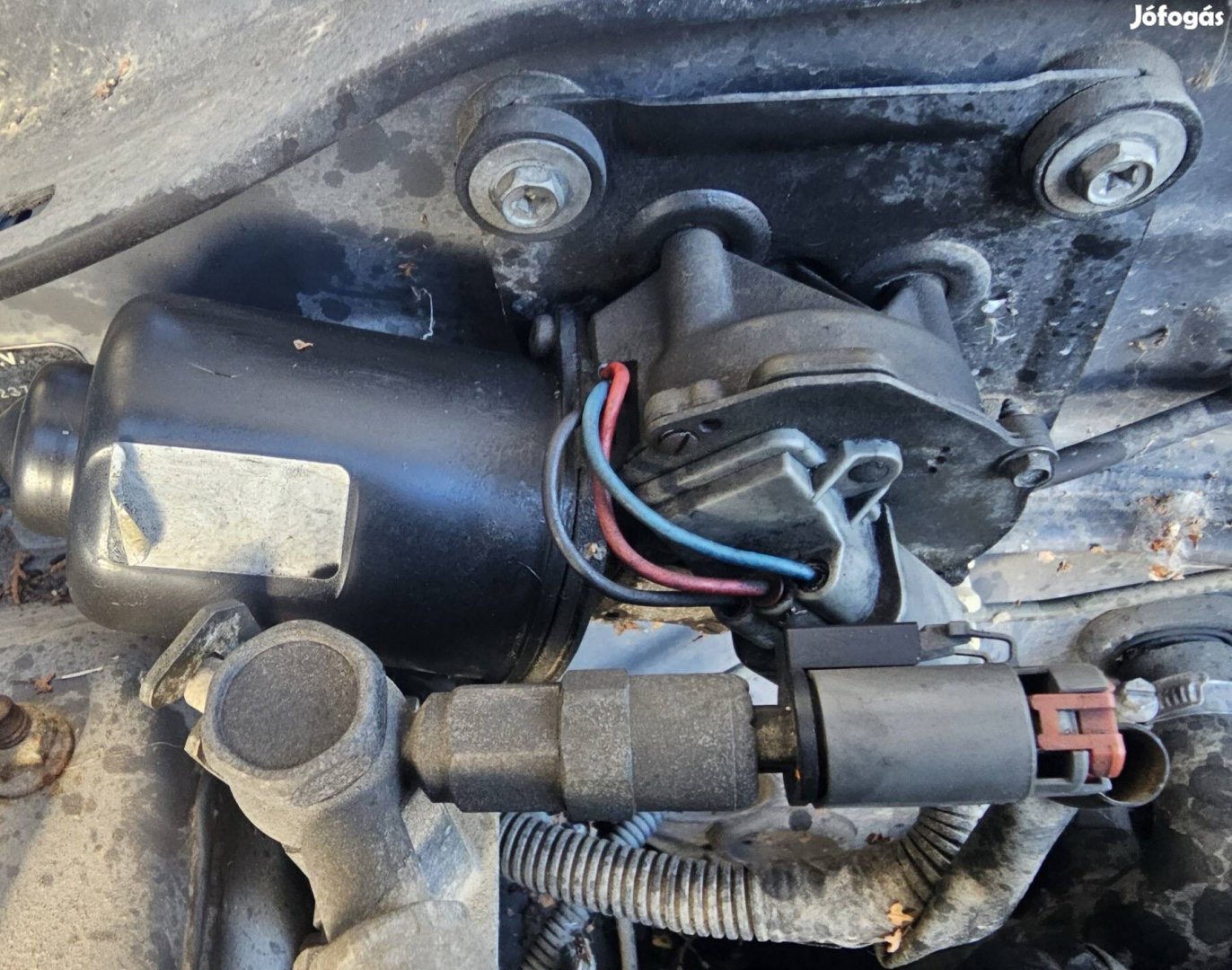 Nissan Micra első ablaktörlő motor 5000