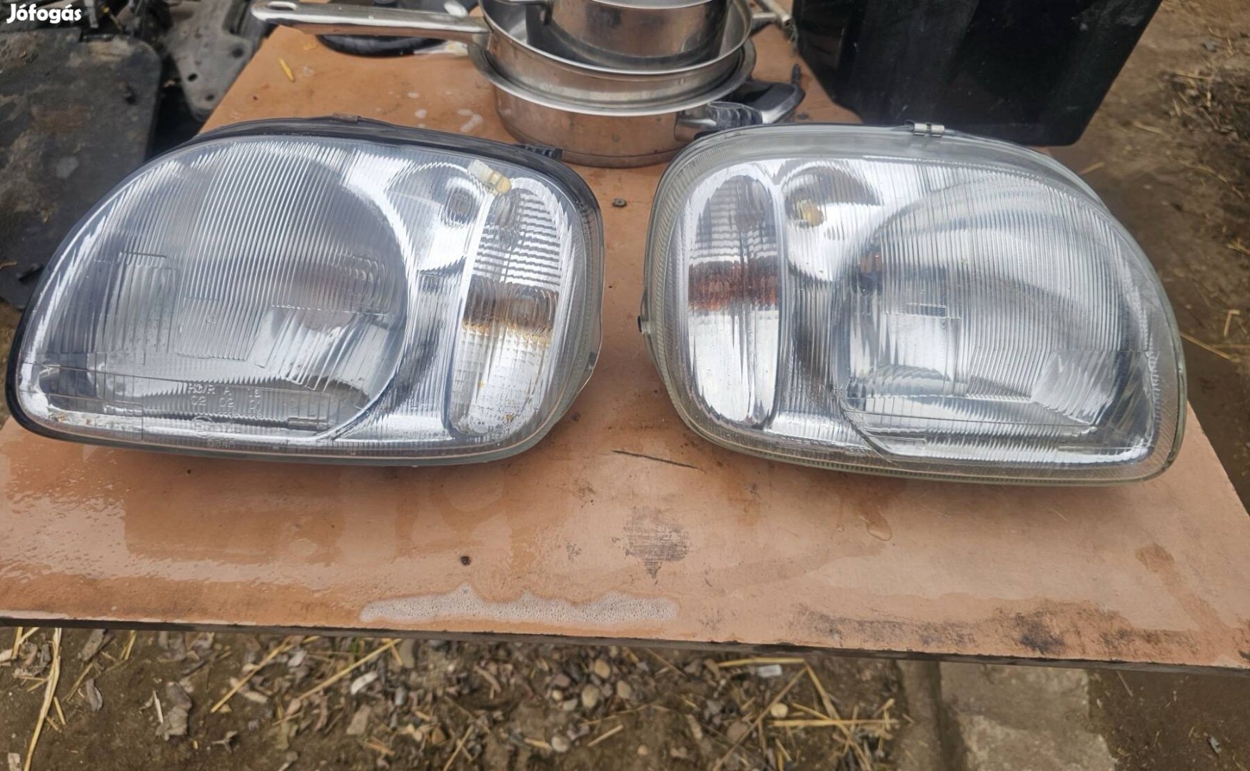 Nissan Micra első fényszóró 8000