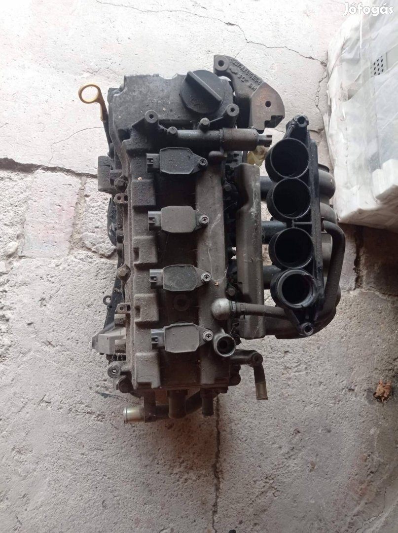 Nissan Micra k12 1.2 benzines motor eladó.