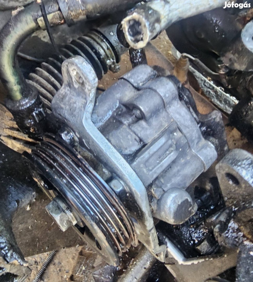 Nissan Micra szervó szivattyú 8000
