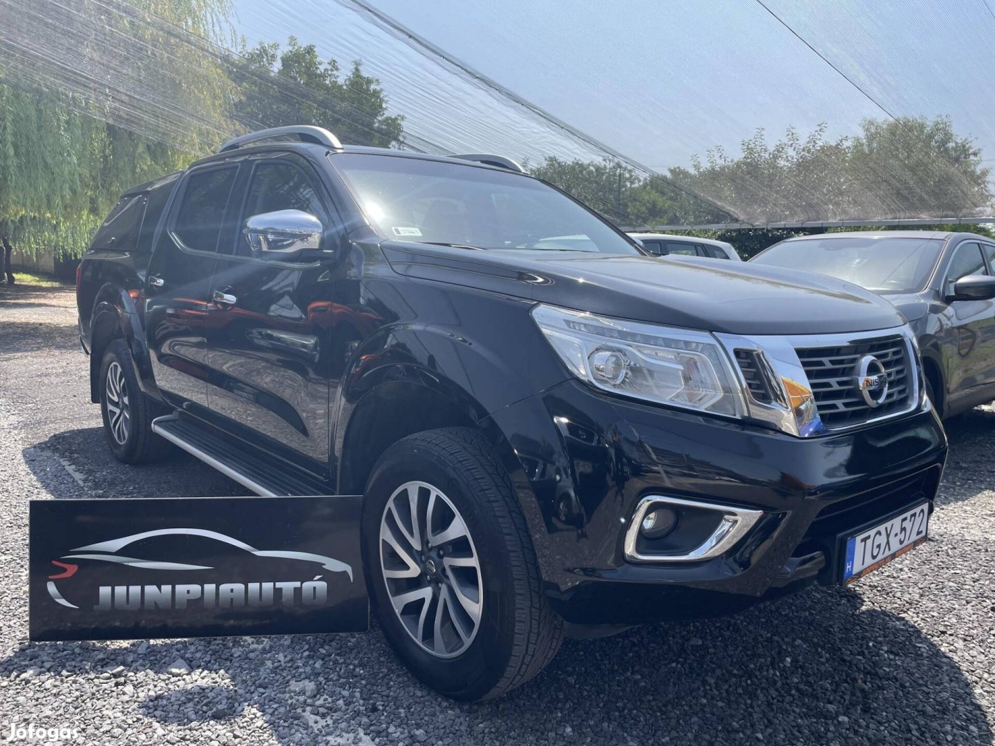 Nissan Navara 2.3 4x4-es újszerű Pick-up eladó...