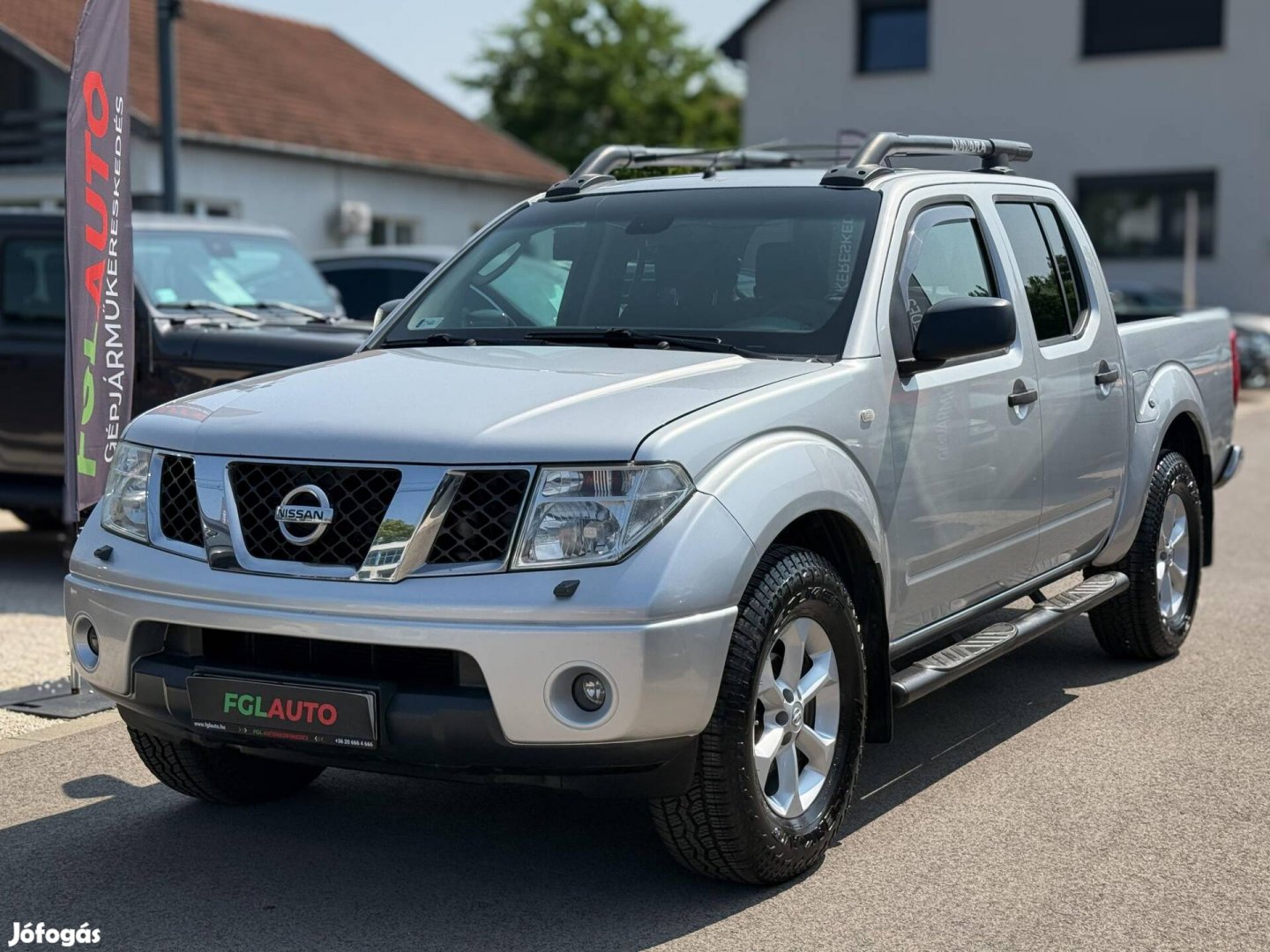 Nissan Navara 4WD Double 2.5D LE MO-I. Vonóhoro...
