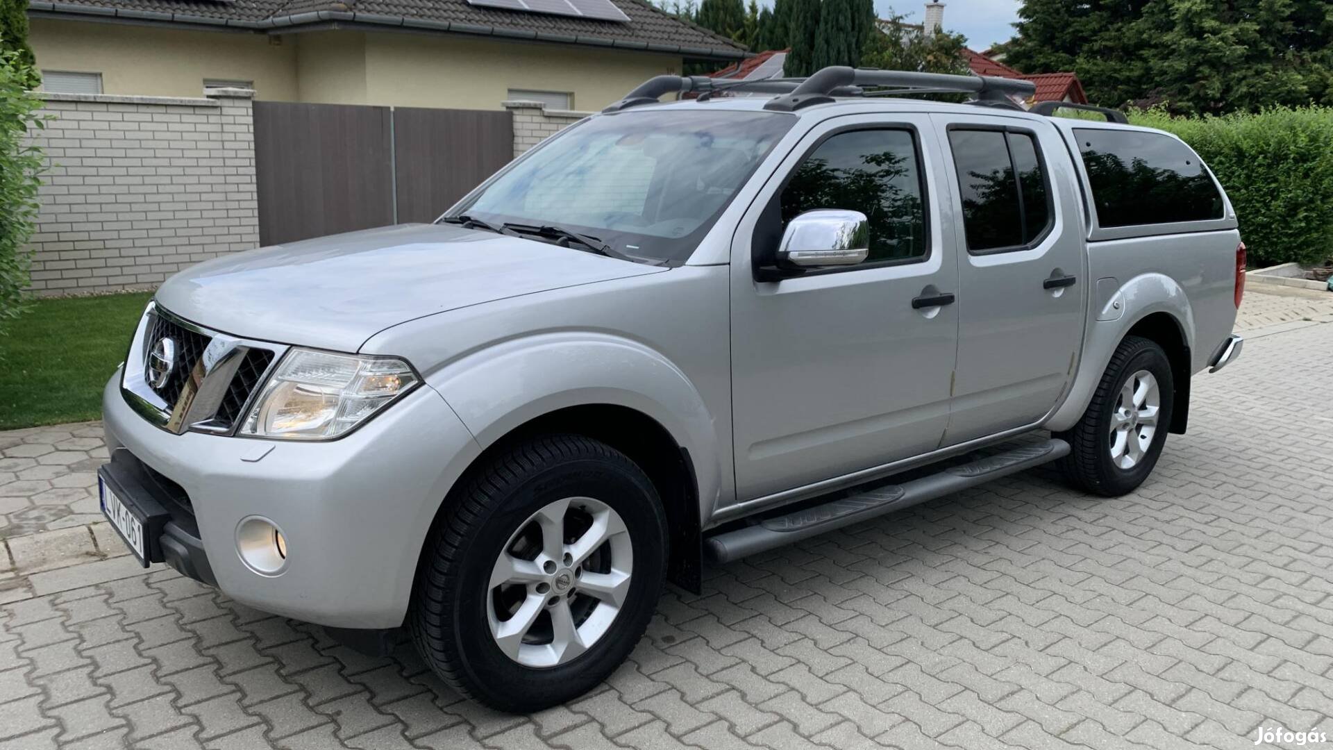 Nissan Navara 4WD Double 2.5D LE Újszerű-Állapo...