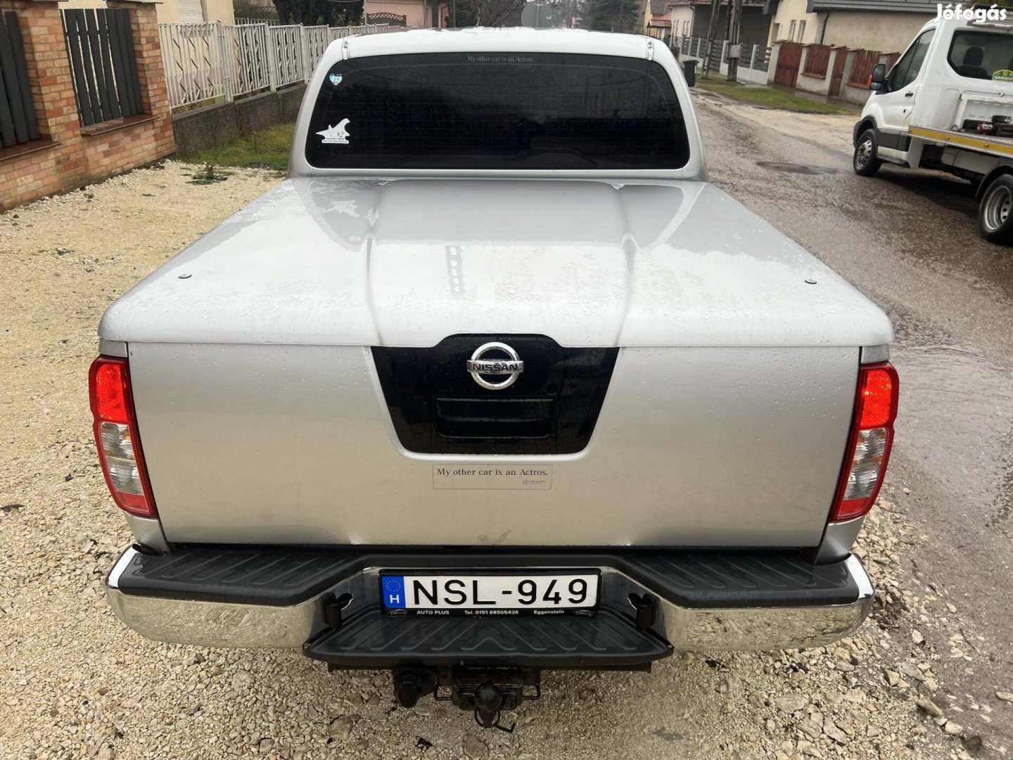 Nissan Navara 4WD Double 2.5D XE Ha számít az á...