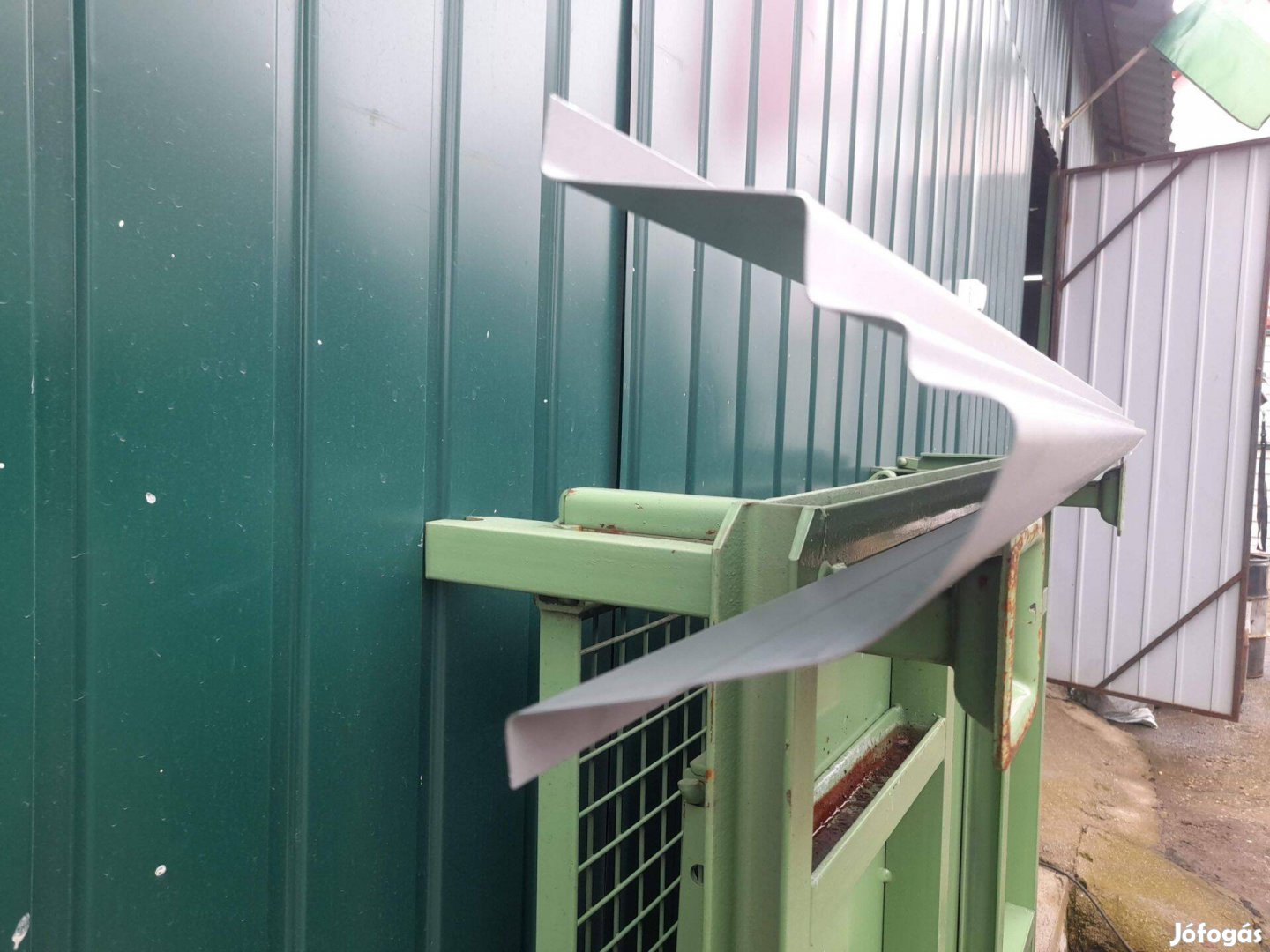 Nissan Navara D22 külső küszöb panel