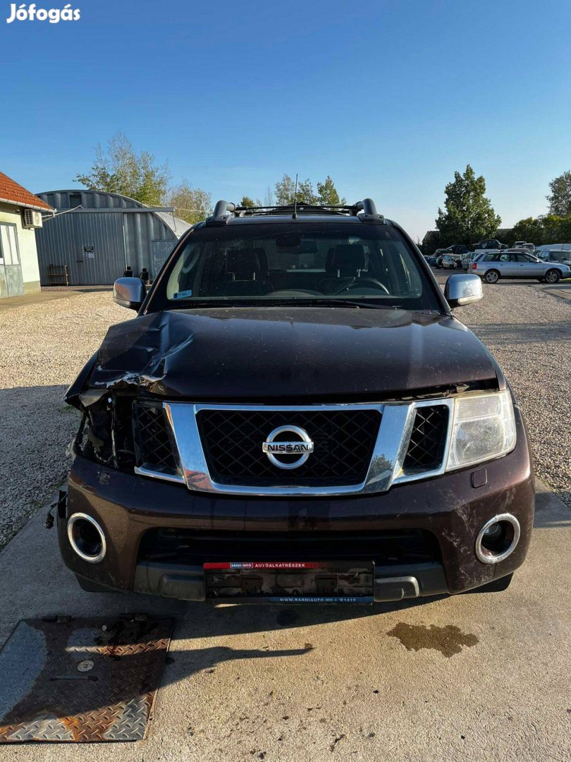 Nissan Navara D40