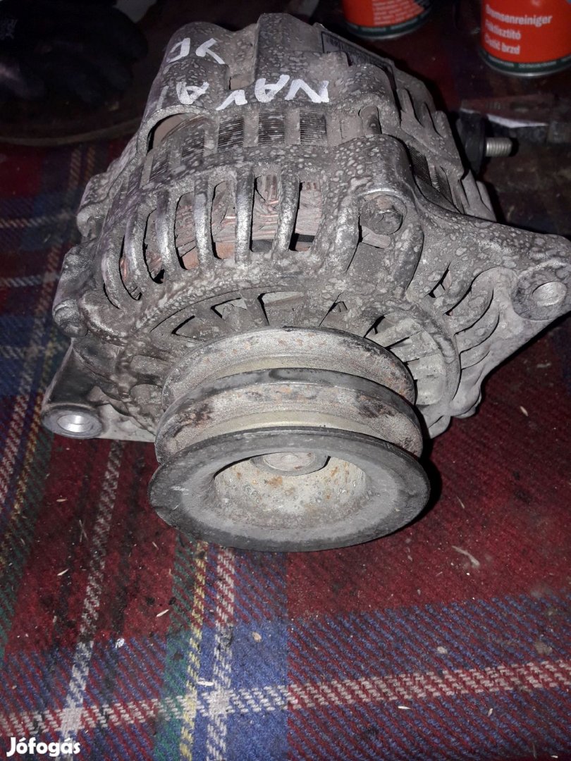 Nissan Navara D40 Generátor