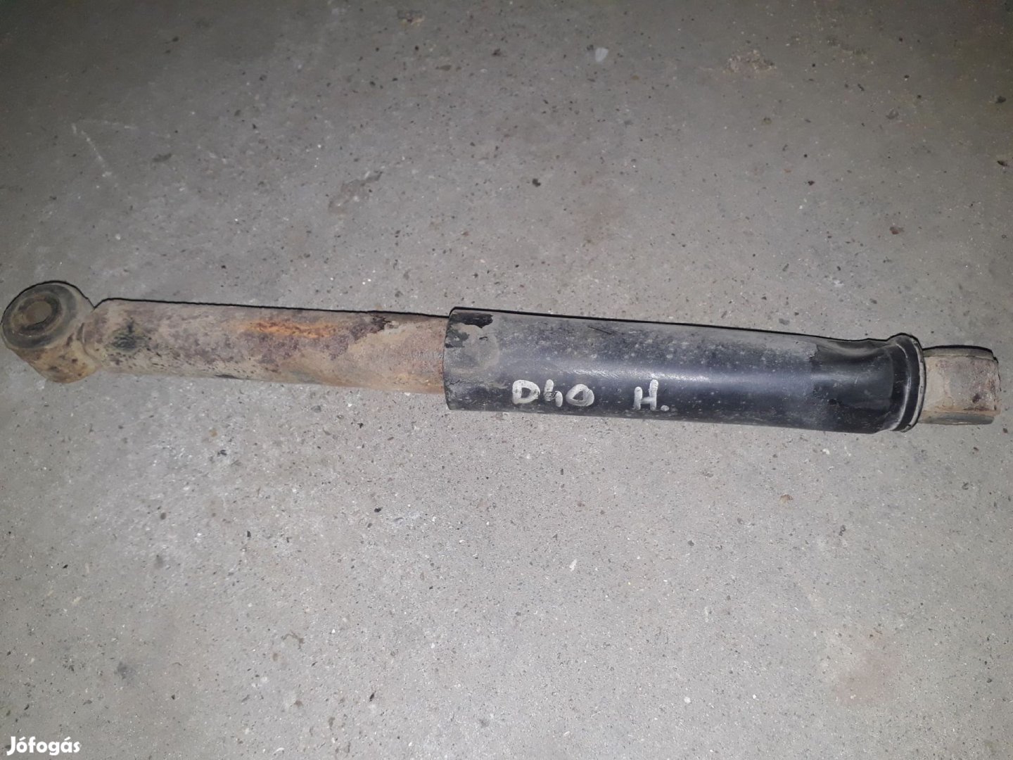 Nissan Navara D40 Hátsó Lengéscsillapító