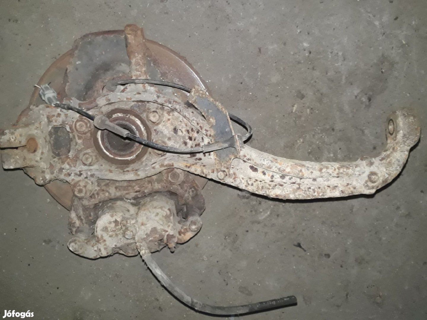 Nissan Navara D40 Jobb Első Csonkállvány Kerékaggyal