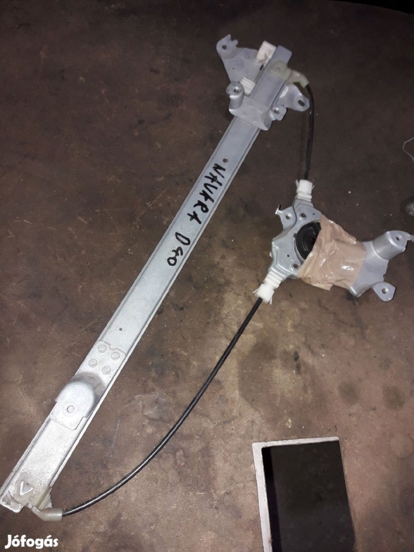 Nissan Navara D40 Jobb Hátsó Ablakemelő Szerkezet Elektromos