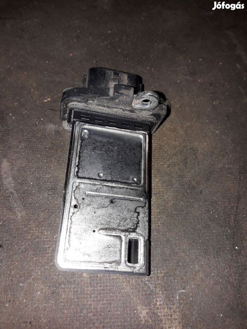 Nissan Navara D40 Légtömegmérő