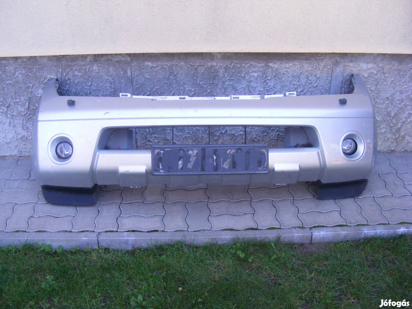 Nissan Navara D40/Pathfinder R51 gyári bontott első lökhárító