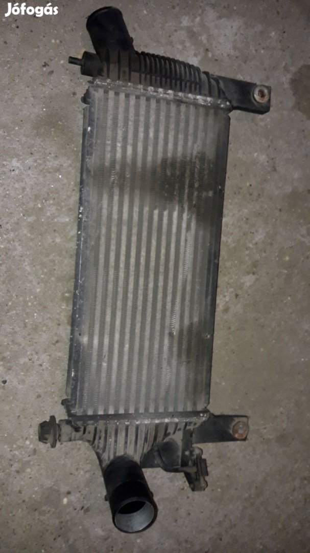 Nissan Navara D40 Töltőlevegő Hűtő / Intercooler