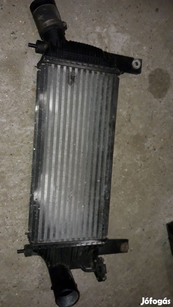 Nissan Navara D40 Töltőlevegő Hűtő / Intercooler