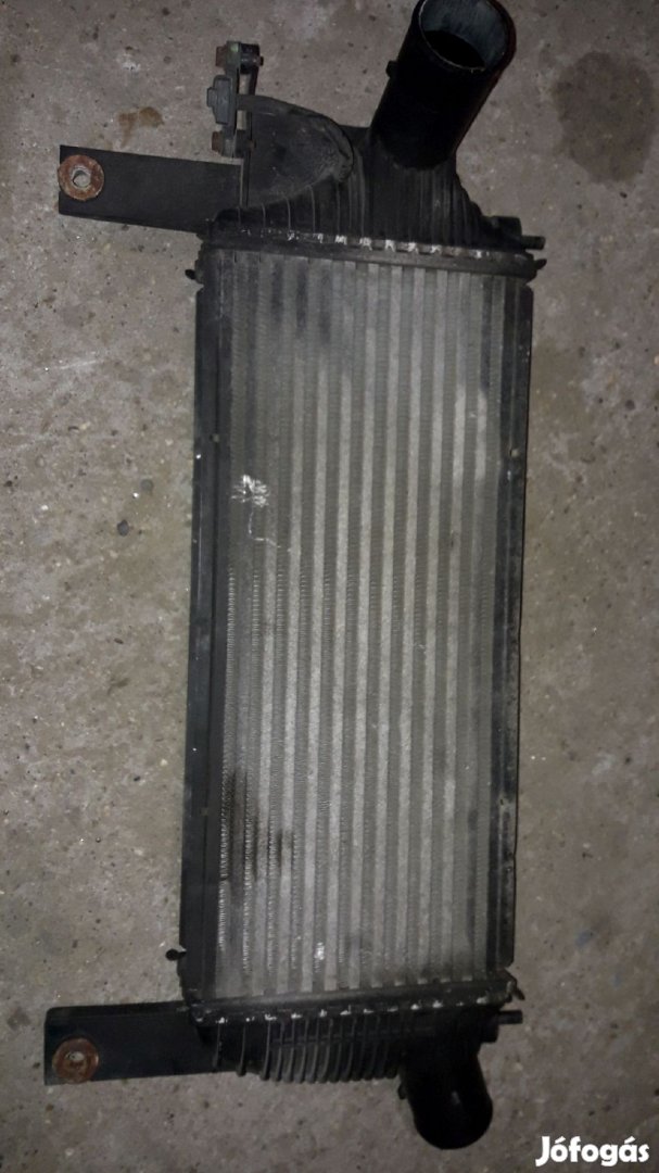 Nissan Navara D40 Töltőlevegő Hűtő / Intercooler