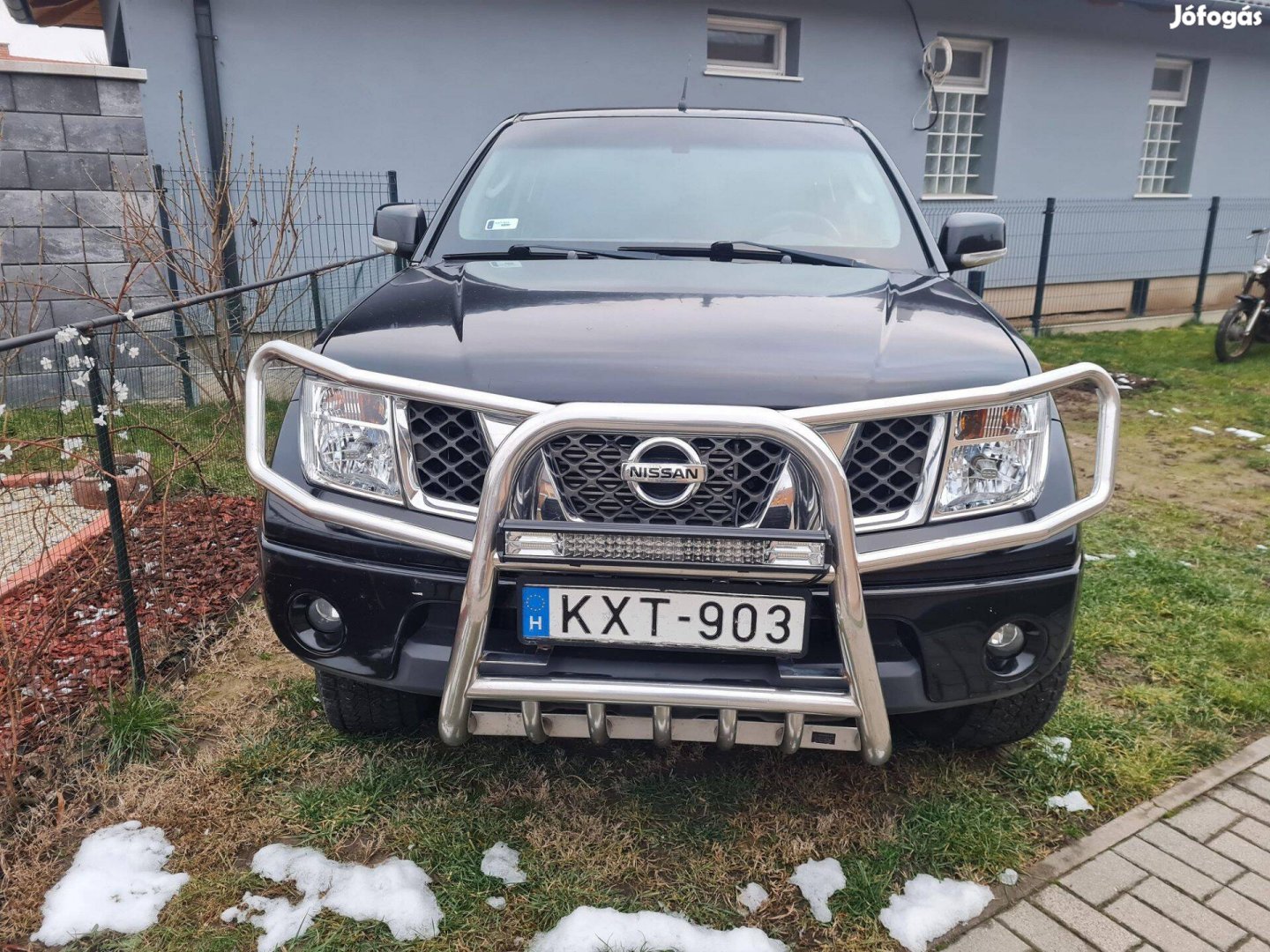 Nissan Navara D 40, 174 Le