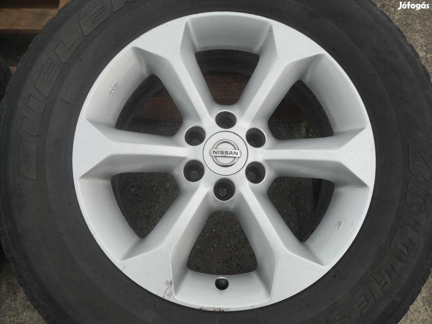 Nissan NavaraPathfinder 17-es gyári alukerék 6x114.3