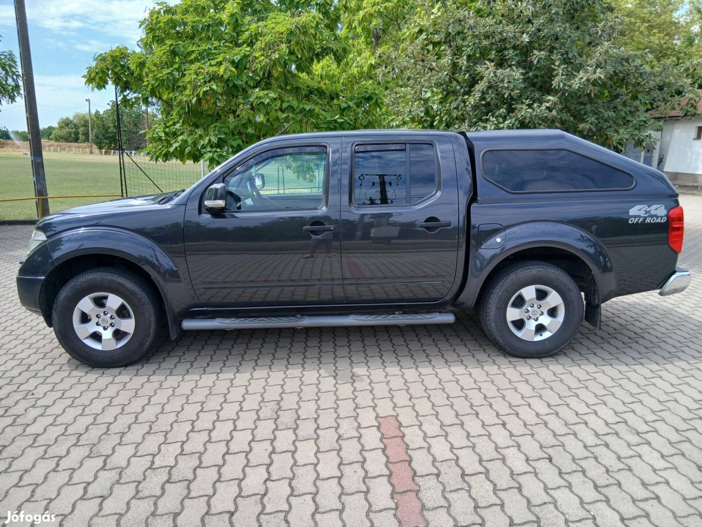 Nissan Navara Pick-Up 2.5D 4X4 difizár 200Le! 3...