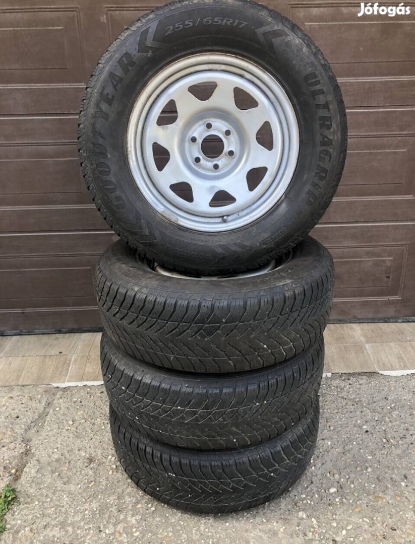 Nissan Navara lemez felni+ téli gumi 255/65 R17 6x114,3