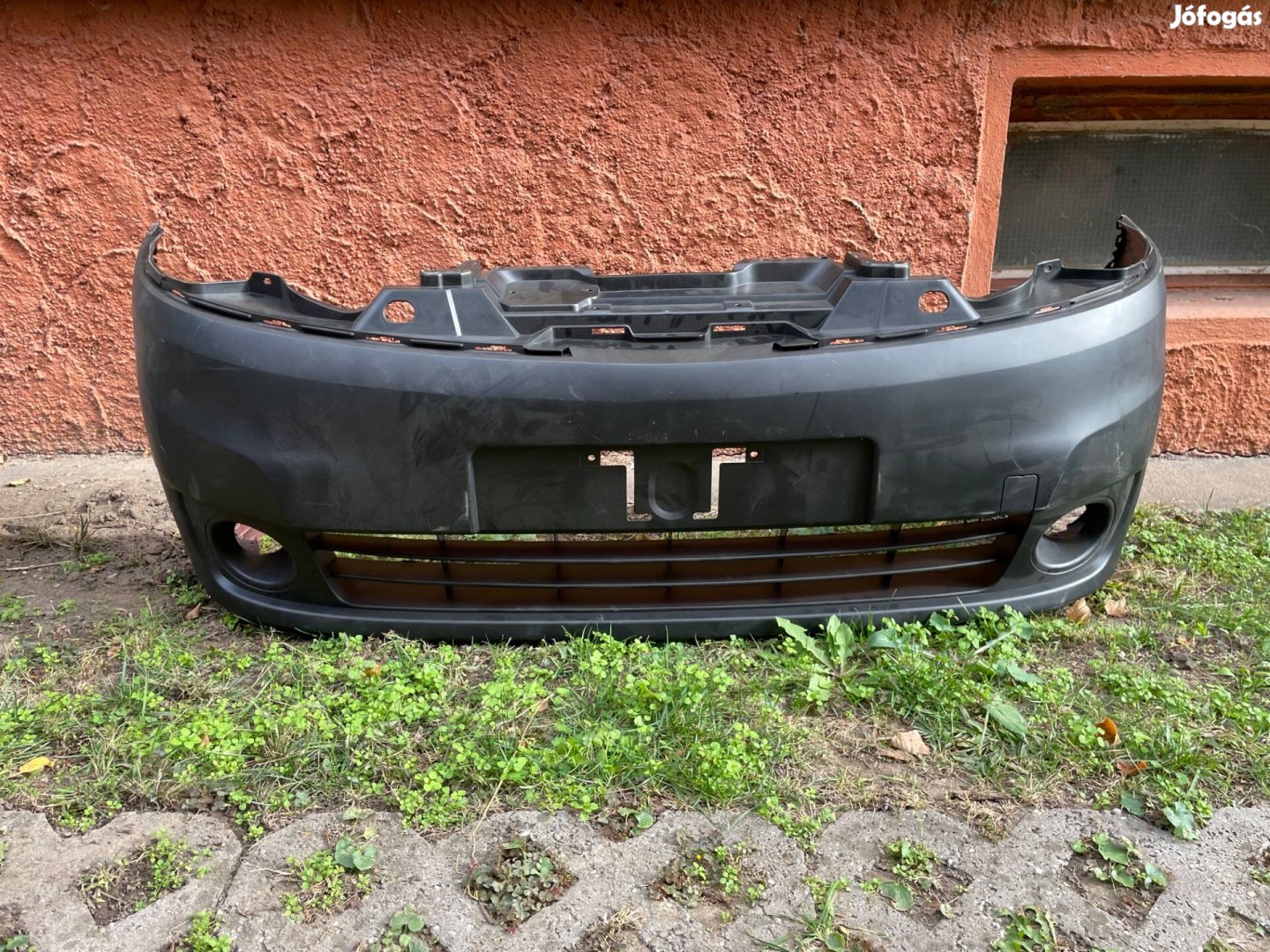 Nissan Nv200 első lökhárító