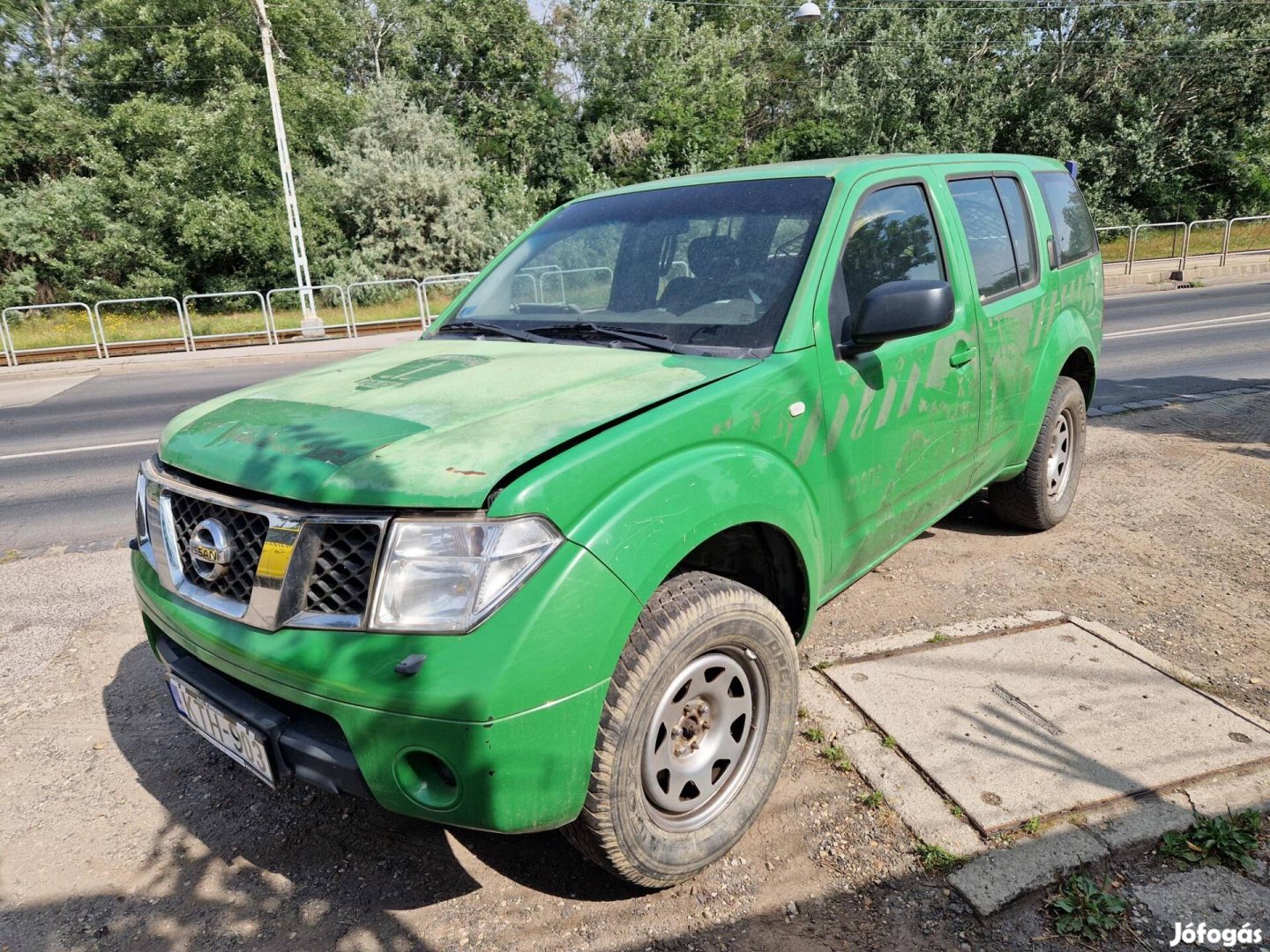 Nissan Pathfinder 2.5 D SE