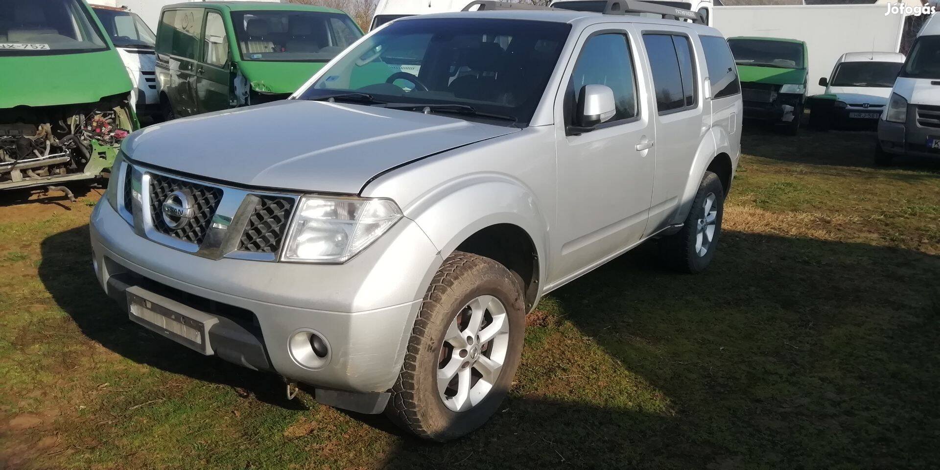 Nissan Pathfinder 2.5 dci alkatrész eladó