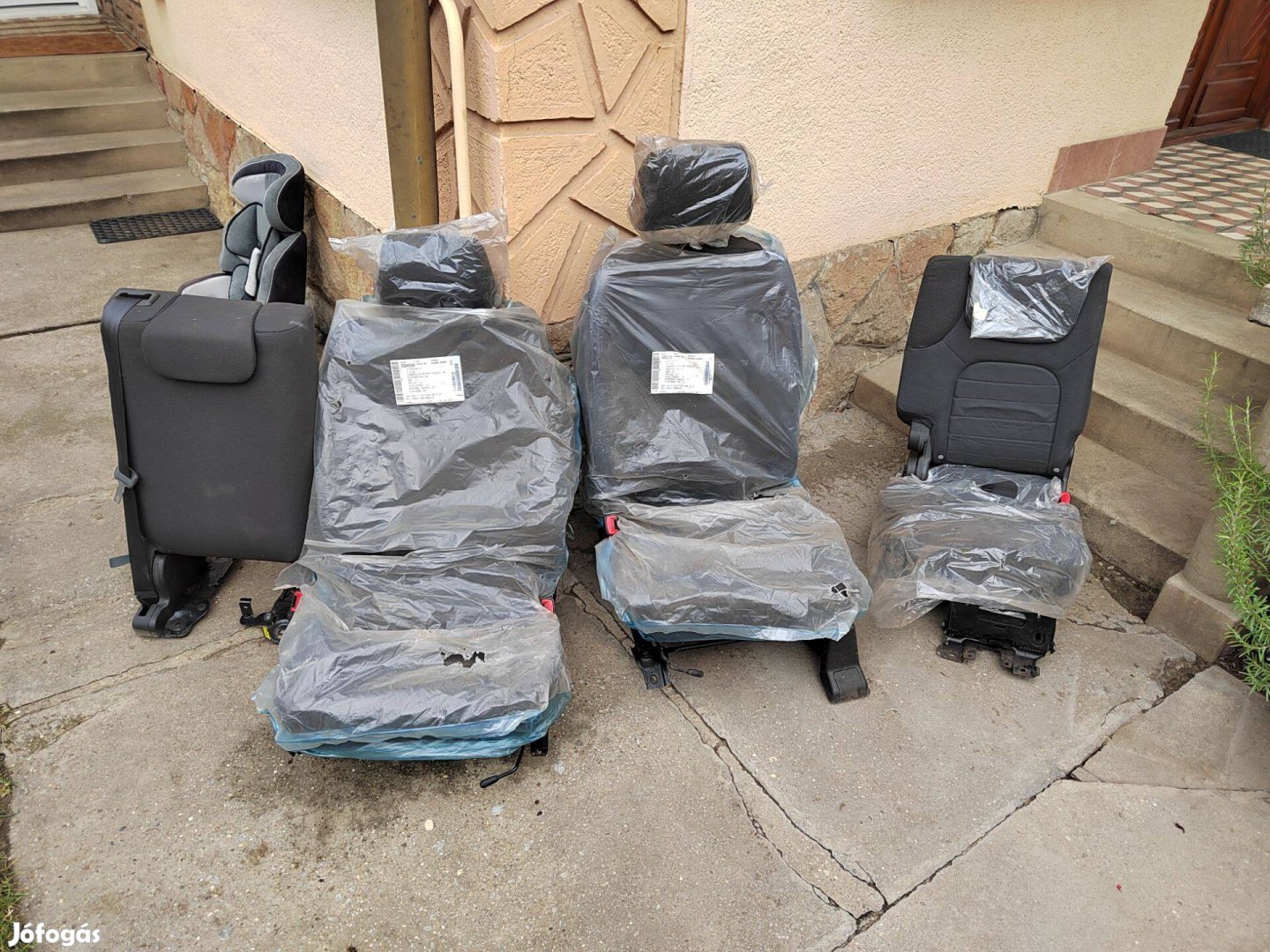 Nissan Pathfinder ülések