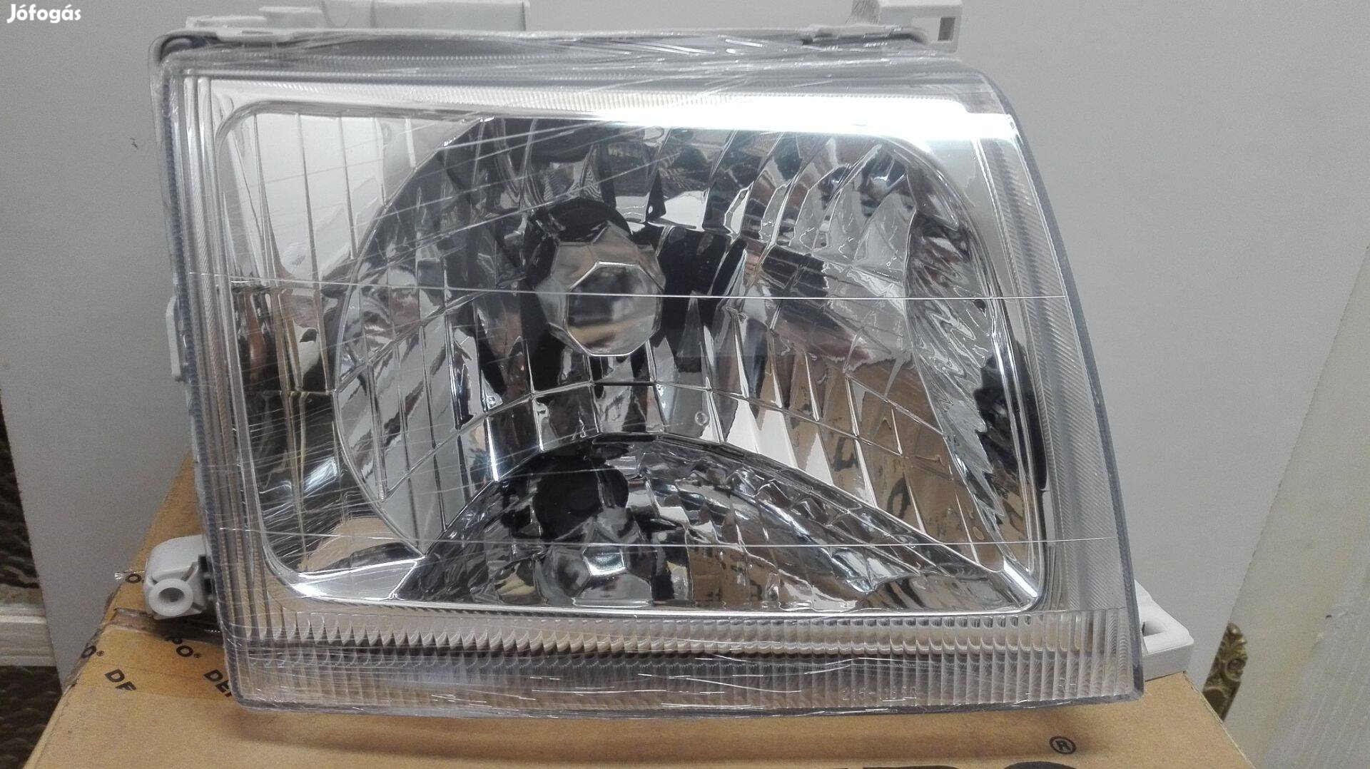 Nissan Pick Up fényszóró jobb 2001 -> 2002 (H4)