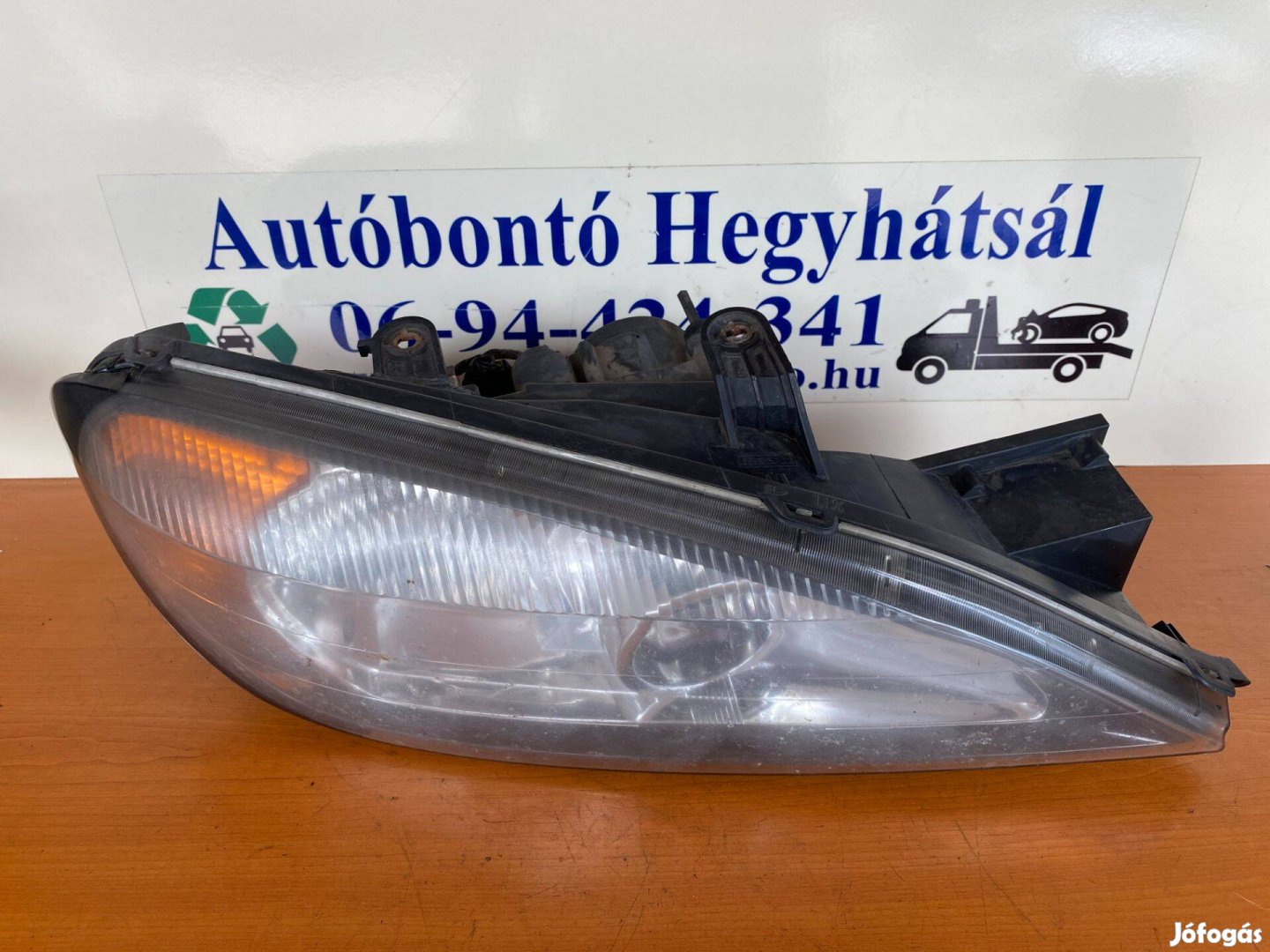 Nissan Primera P11 1.6 16V 78Kw jobb fényszóró