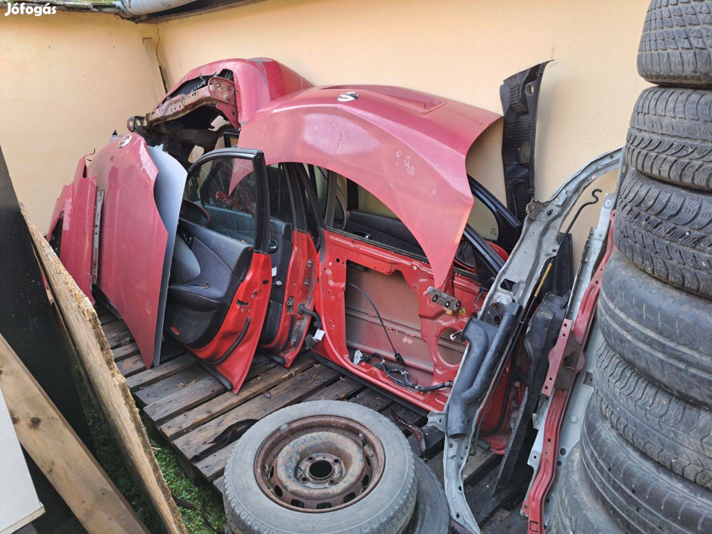 Nissan Primera P12 2002-2007-ig bontott karosszéria elemek