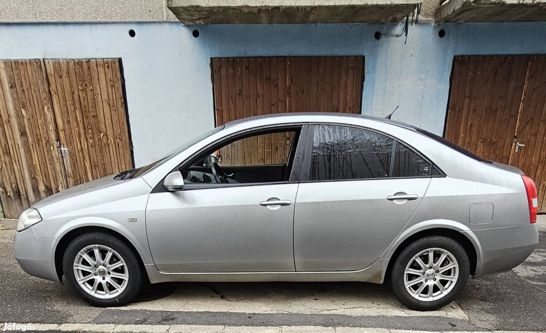 Nissan Primera 