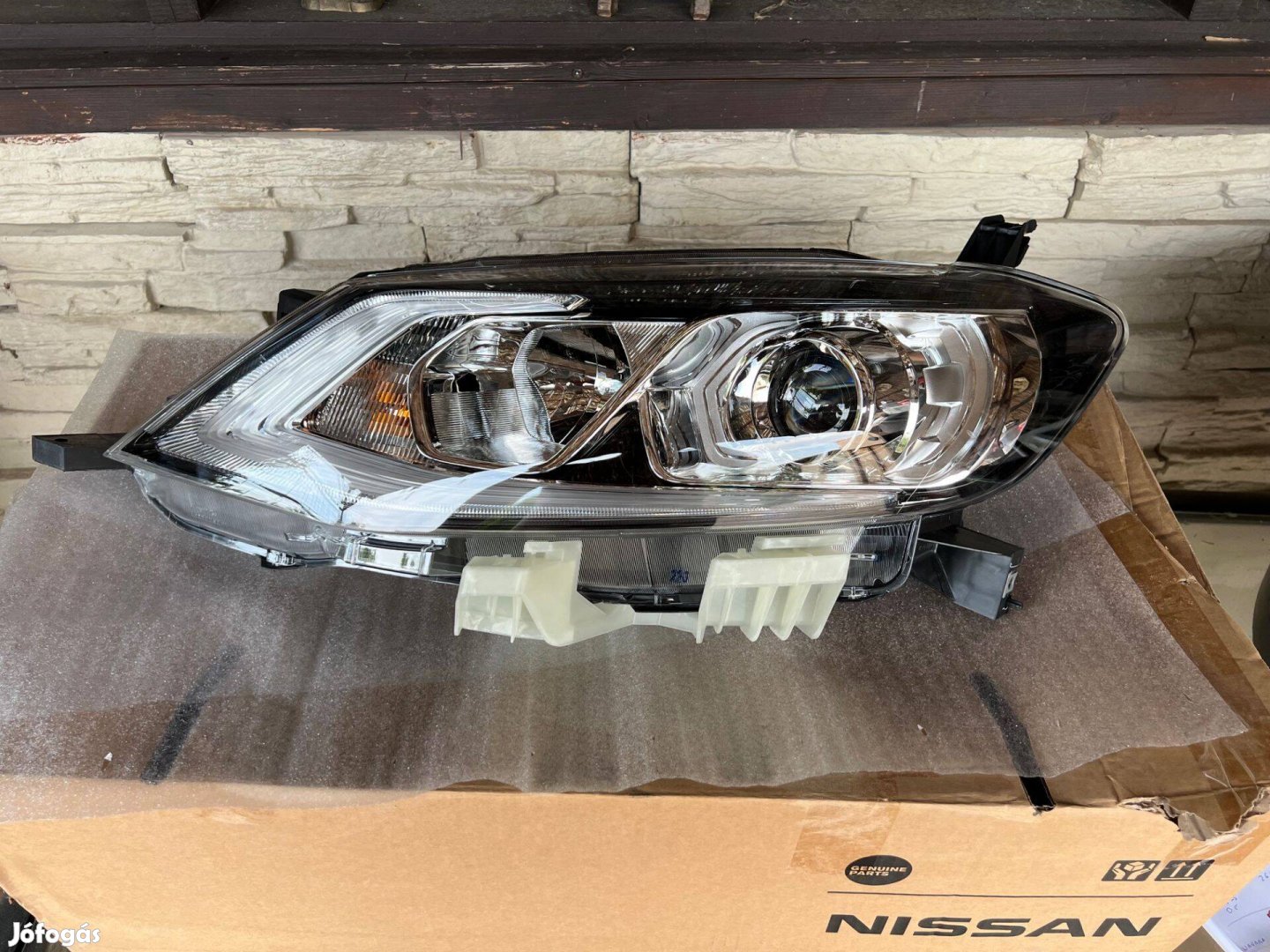 Nissan Pulsar 2015- Gyári Bal Első Fényszóró - Enyhén sérül 260603ZL5A