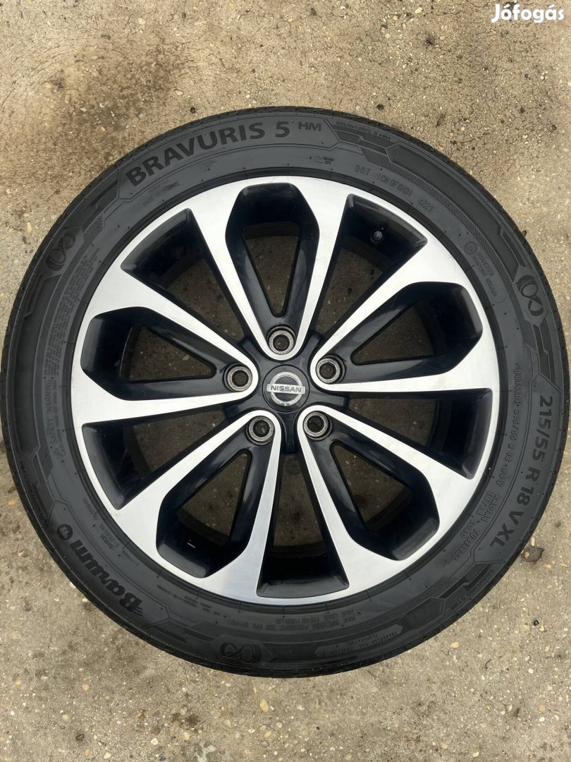 Nissan Qashqai 18" gyári alufelni nyárigumival