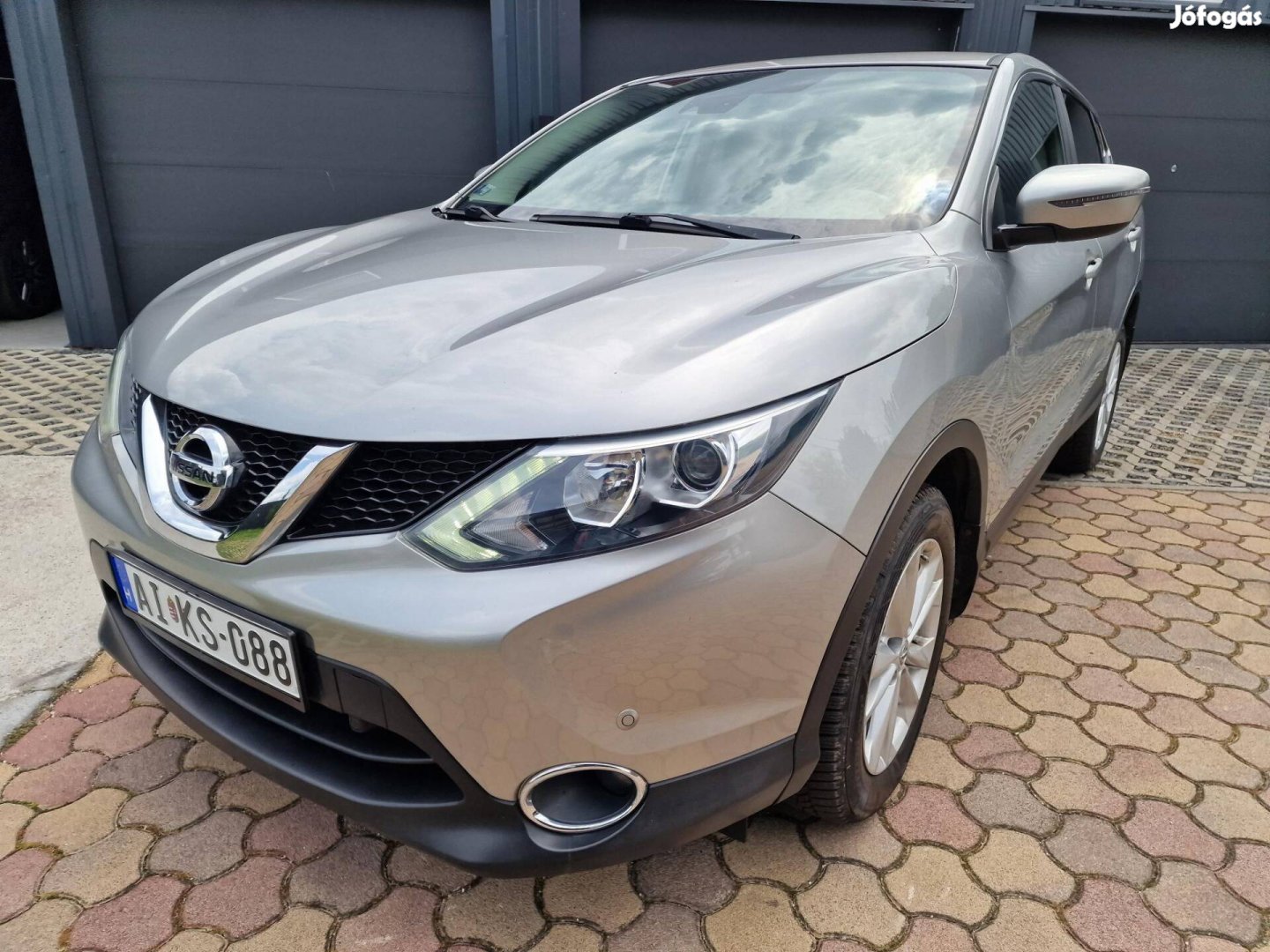 Nissan Qashqai 1.2 DIG-T N-Tec Vezetett Szerviz...