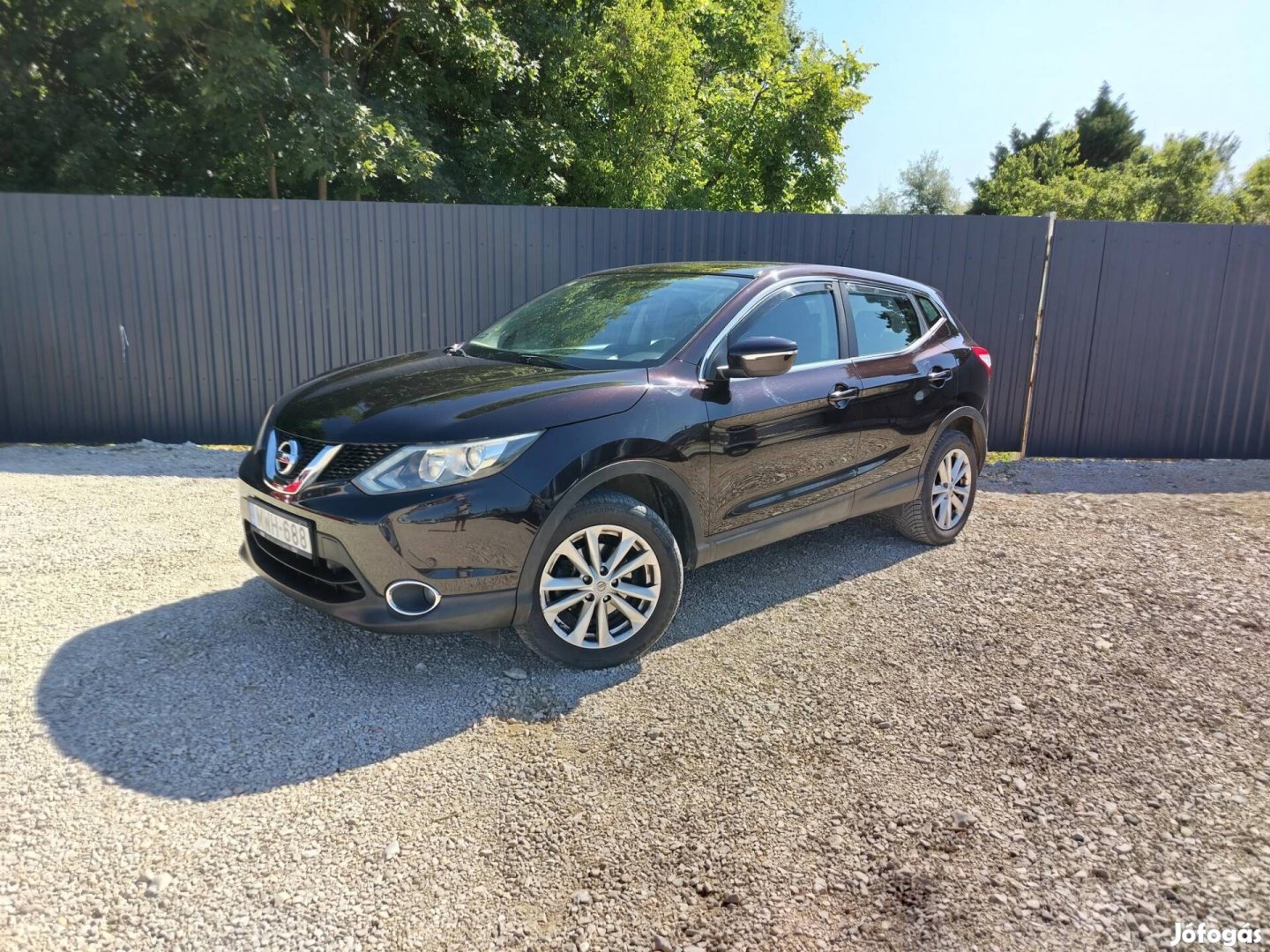 Nissan Qashqai 1.2 DIG-T Visia Végig Magyarorsz...
