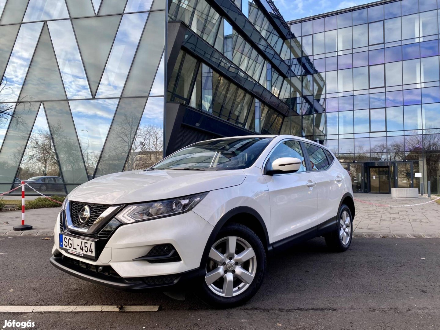 Nissan Qashqai 1.3 DIG-T Acenta Magyarországi....