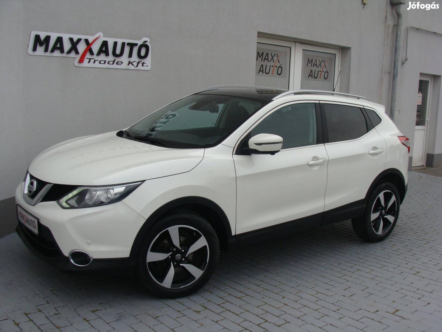 Nissan Qashqai 1.6 DIG-T N-Connecta Tempomat+NA...
