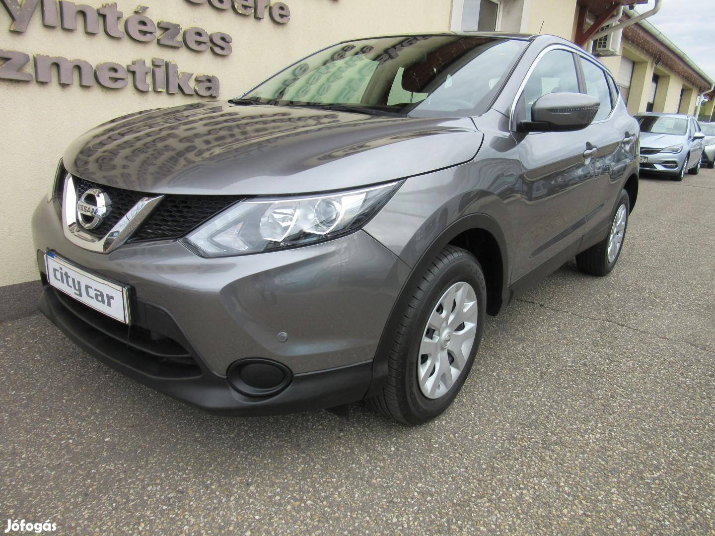 Nissan Qashqai 1.6 DIG-T Visia Első Tulajdonost...