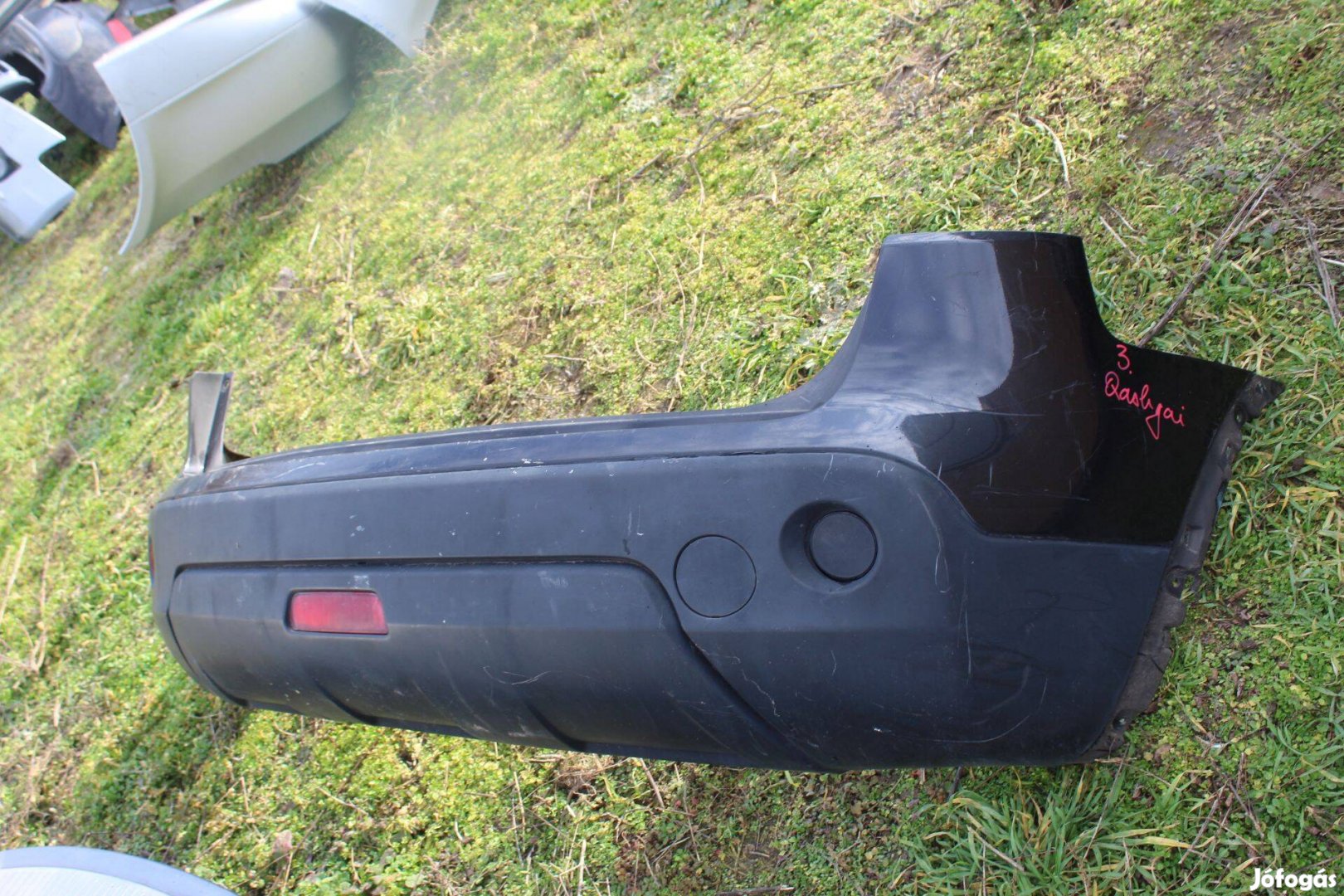 Nissan Qashqai 2007-2010 Hátsó lökhárító üresen (3)