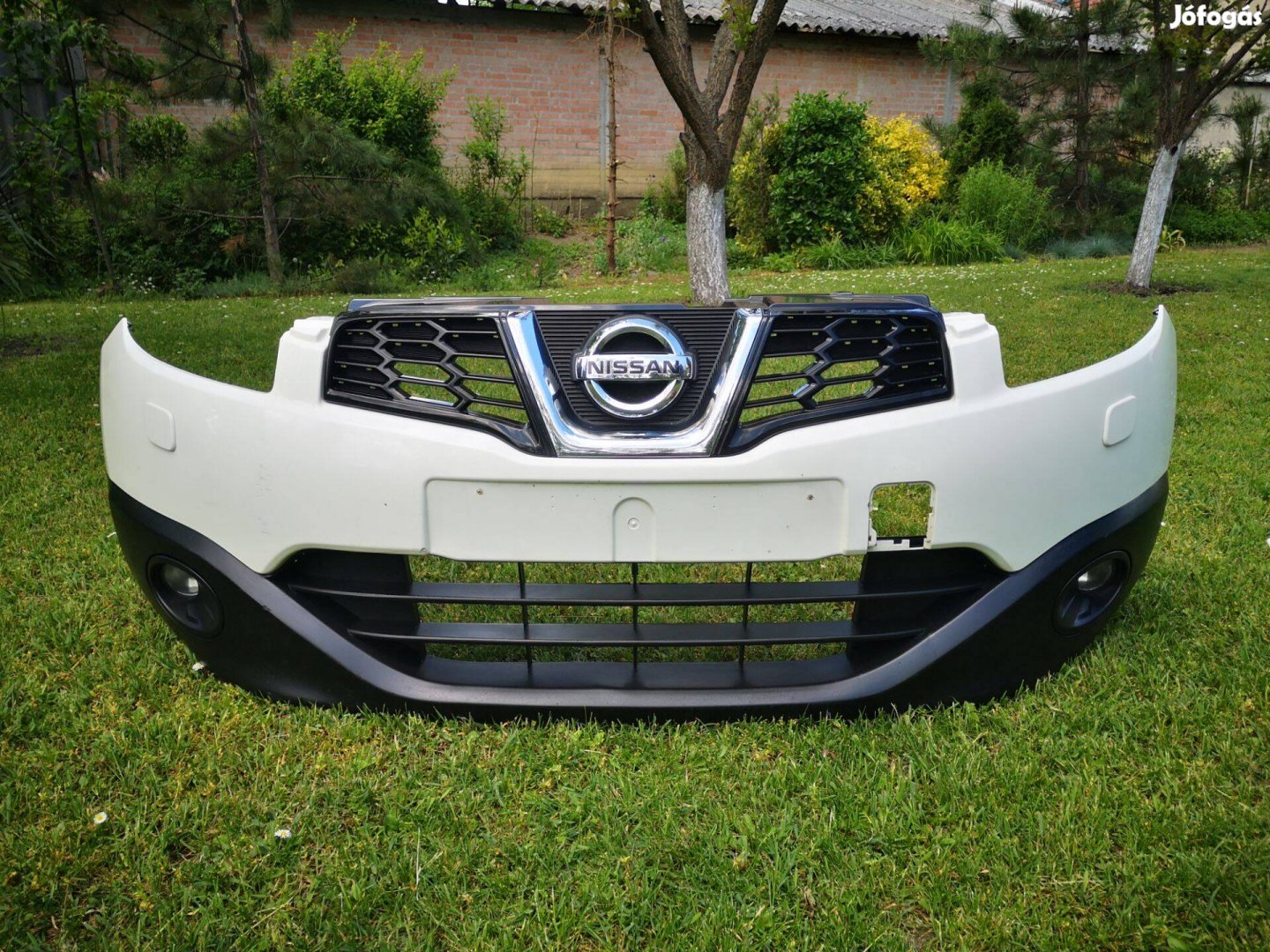 Nissan Qashqai 2010- 2013 J10 első lökhárító eladó