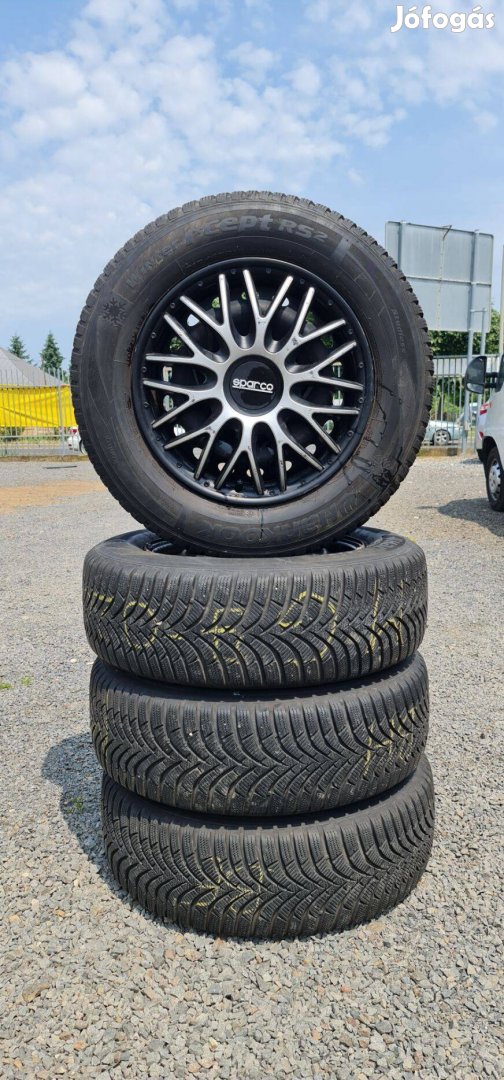 Nissan Qashqai 215/65 16" téli gumi garnitúra