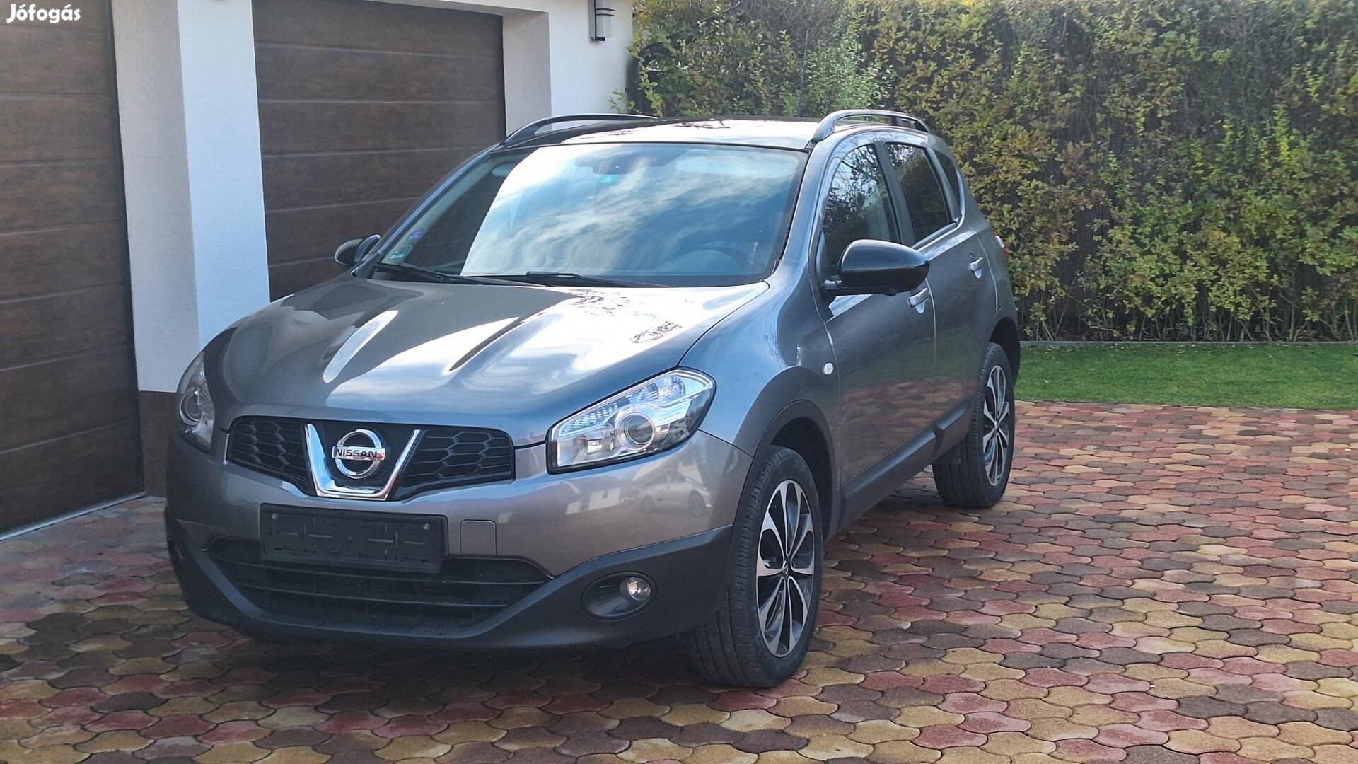 Nissan Qashqai 2.0 Tekna 4WD CVT Vezetett szerv...