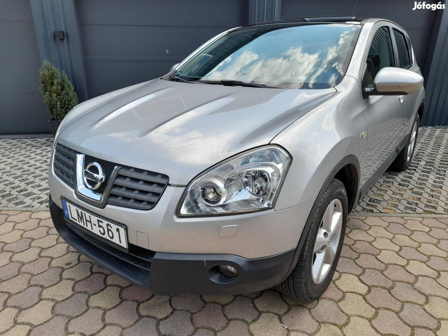 Nissan Qashqai 2.0 dCi Tekna 4WD Magyarországi....