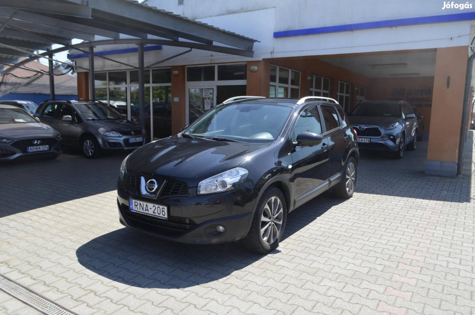Nissan Qashqai 2.0 dCi Tekna 4WD (Automata) Öne...