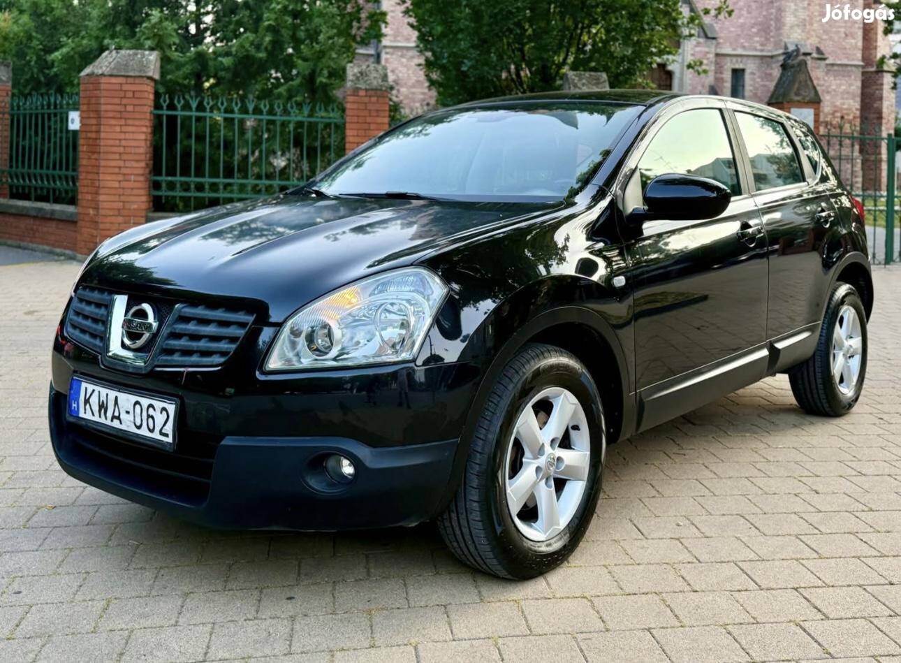 Nissan Qashqai 2.0 dCi Tekna Pack 4WD 3. Tulajt...