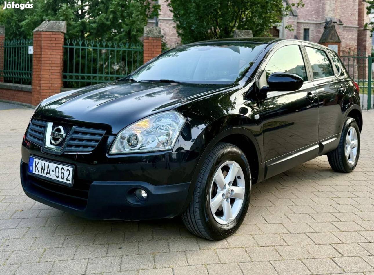 Nissan Qashqai 2.0 dCi Tekna Pack 4WD 3. Tulajt...