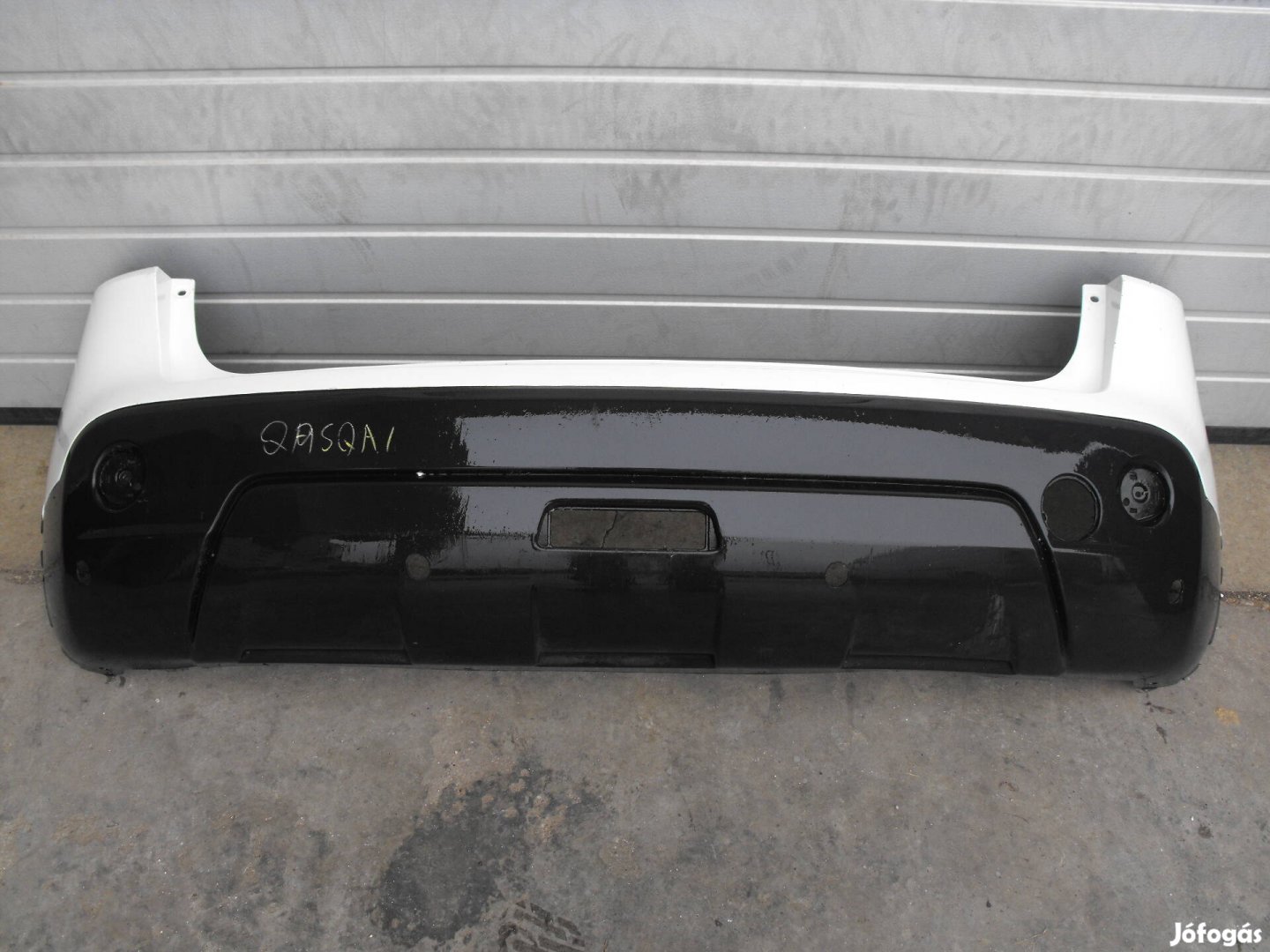 Nissan Qashqai J10 hátsó lökhárító lökő 2006-2014 képen látható módon